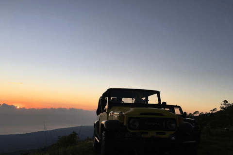 Bali: Avventura in jeep all&#039;alba del Monte Batur con Jungle SwingTour in jeep e swing con trasferimento dall&#039;area centrale di Bali