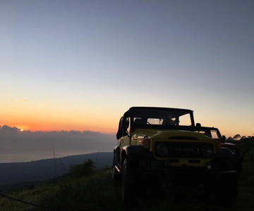 Bali: Mount Batur Sunrise Jeep Tour with Jungle Swing