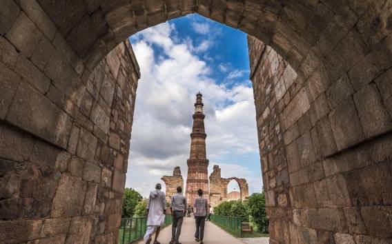 Delhi: 2-stündiger Rundgang nach Mehrauli und Qutb Minar