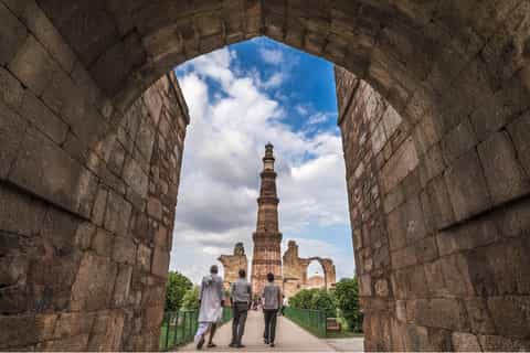 delhi tour a pie de 2 horas a mehrauli y qutub minar
