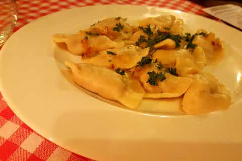 Comida y bebida