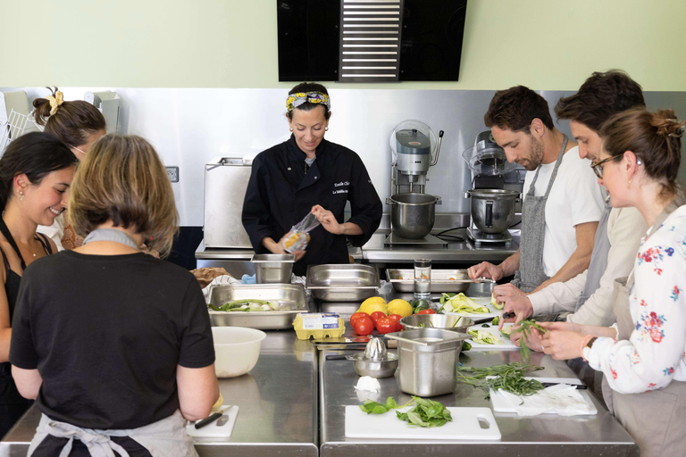 Bordeaux: Market Tour and Cooking Class with Local Chef