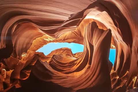 Las Vegas: Guided Antelope Canyon Tour in English & German