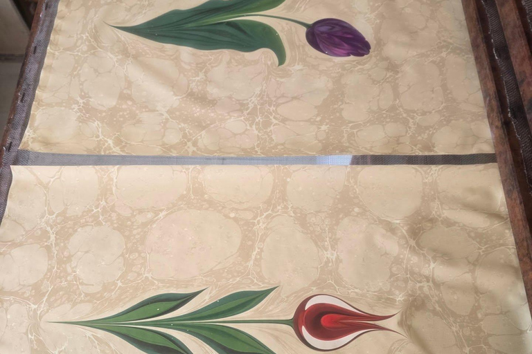 Baku Marbling Experience: Make Your Own Art Let's create art on a ceramic plate!