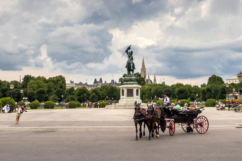 Viena: Passeio de Fiaker de 30 minutos no centro históricoViena: Passeio de Fiaker de 30 minutos à tarde na Cidade Velha