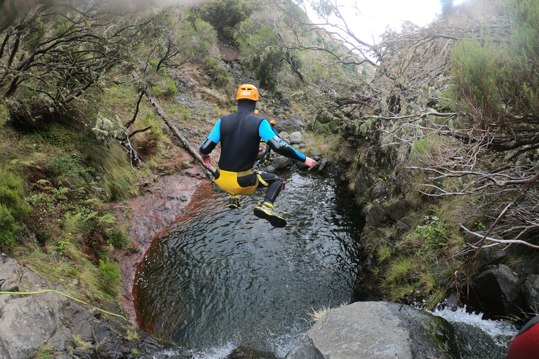 Madeira: Level-1-Canyoning-Erlebnis