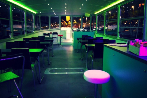 Budapest: Stag Party Boat with Beer and Wine Budapest: 1-hour Party Boat with Free Drinks