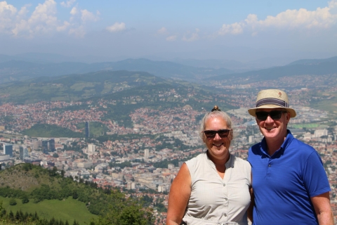 Mostar: Gran Tour de Sarajevo con el Museo del Túnel de la EsperanzaTour grupal de ida