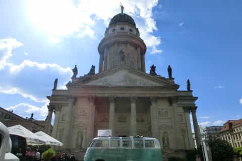 Berlin: 2-Hour Sightseeing Tour in classic VW Bus