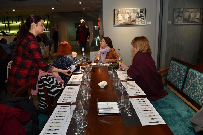 Crète : Visite de 2 vignobles avec dégustation de vin, huile d'olive et déjeuner