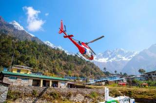 Ab Kathmandu: Helikopterflug zum Basislager am Mount Everest