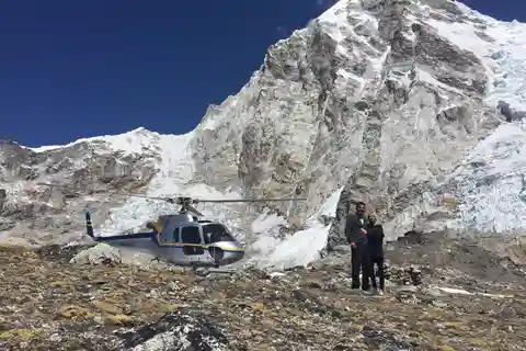 From Kathmandu: Everest Base Camp Landing Helicopter Tour