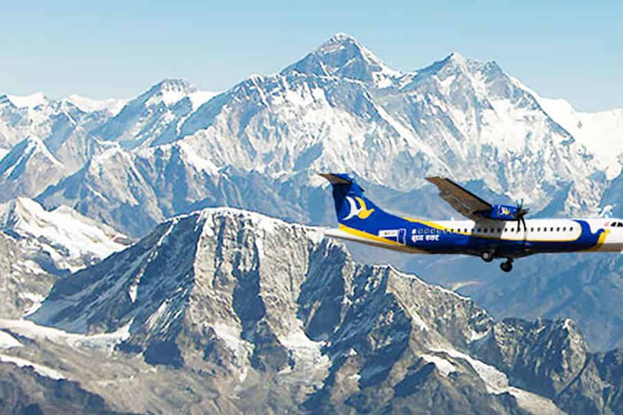 Kathmandu: 1-stündiger Mount Everest Flug mit privatem Transfer. Foto: GetYourGuide