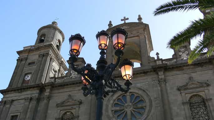 from puerto de la cruz day trip to gran canaria in german
