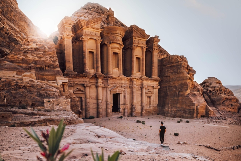 From Amman: Petra, Wadi Rum and Dead Sea 3-Day Tour Classic Tent Option