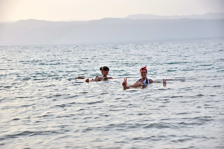 Depuis Amman : 3 jours à Petra, Wadi Rum et à la mer MorteOption tente de luxe