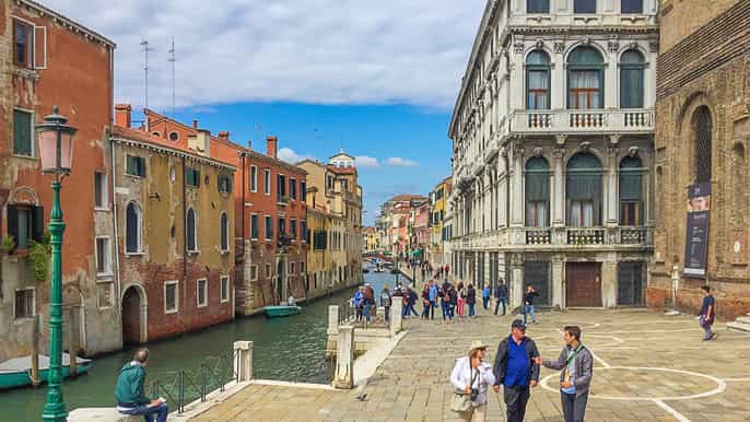 private walking tour cannaregio district