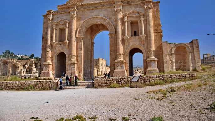 jerash and umm qais private tour from amman