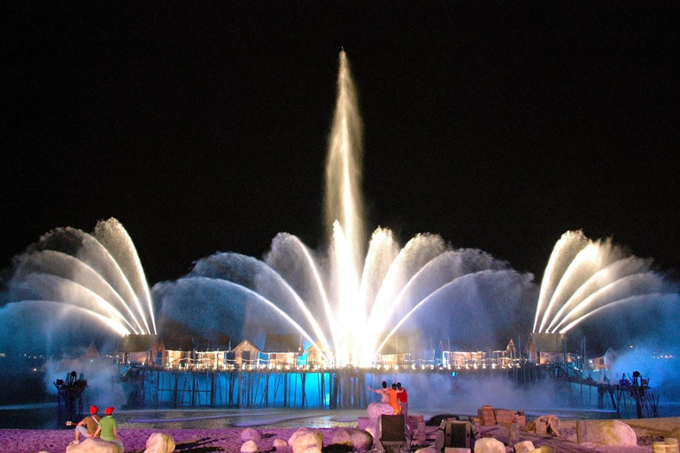 New Delhi: Akshardham Temple Night Tour & Fountain Show Akshardham Water & Light Show with Car + Guide