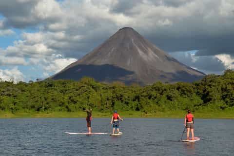 la fortuna arenal lake standup paddle boarding