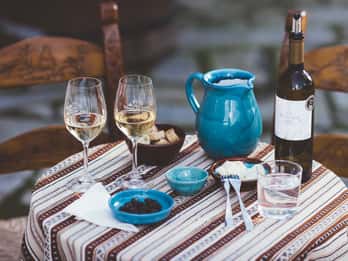 Rethymno: Private Winery & Olive Oil Tasting Tour with Lunch