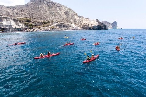 Santorini: zeekajakken en snorkelen met lunch