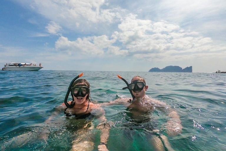 Phuket: Prywatna wycieczka grupowa na wyspy Phi Phi i Khai