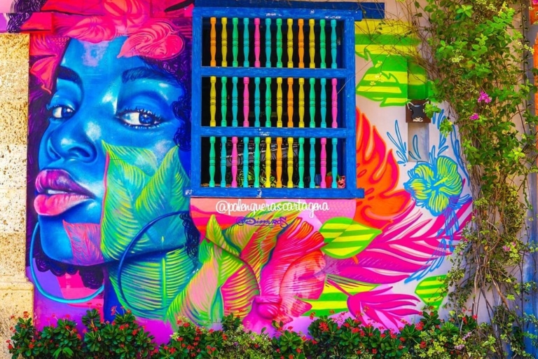 Cartagena: stadstour op de fietsGedeelde tour Graffiti & Kunstroute met Ontmoetingspunt