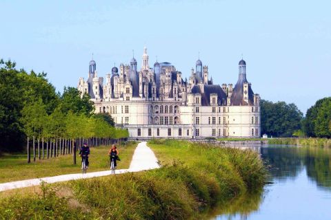 Pariisi: Loire Valley Chambord -linna, viininmaistelu ja lounas
