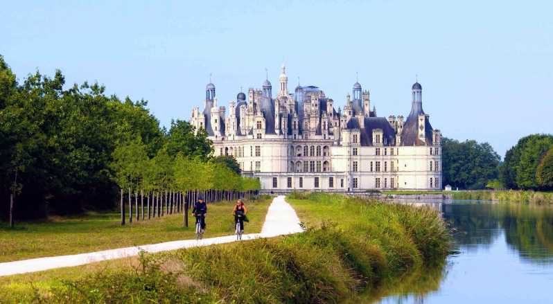 Parigi: Castello di Chambord, degustazione di vini e pranzo nella Valle della Loira