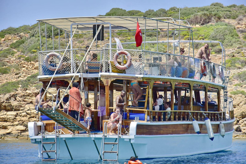 Bodrum: Orak Island Boat Trip with Lunch and Swimming Stops