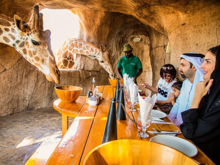 Conheça o Emirates Park Zoo Abu Dhabi com um traslado de luxo ...