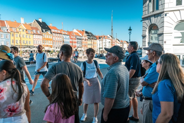 Recorrido privado a pie por la ciudad de Copenhague y el palacio de ChristiansborgCopenhague y el Palacio de Christiansborg