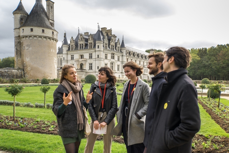 From Paris: Full-Day Loire Valley Chateaux Tour In Spanish