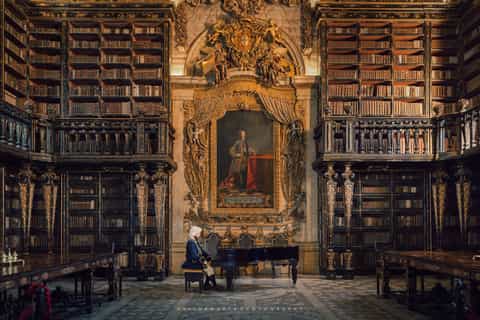 Coimbra: Walking Tour with University and Joanina Library