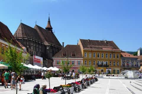 From Bucharest: Peles, Bran Castle & Old Town Brasov Tour