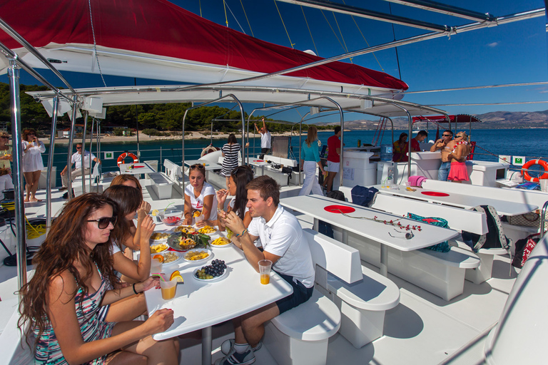 Panama: Katamarankryssning på ön Taboga med lunch och öppen bar