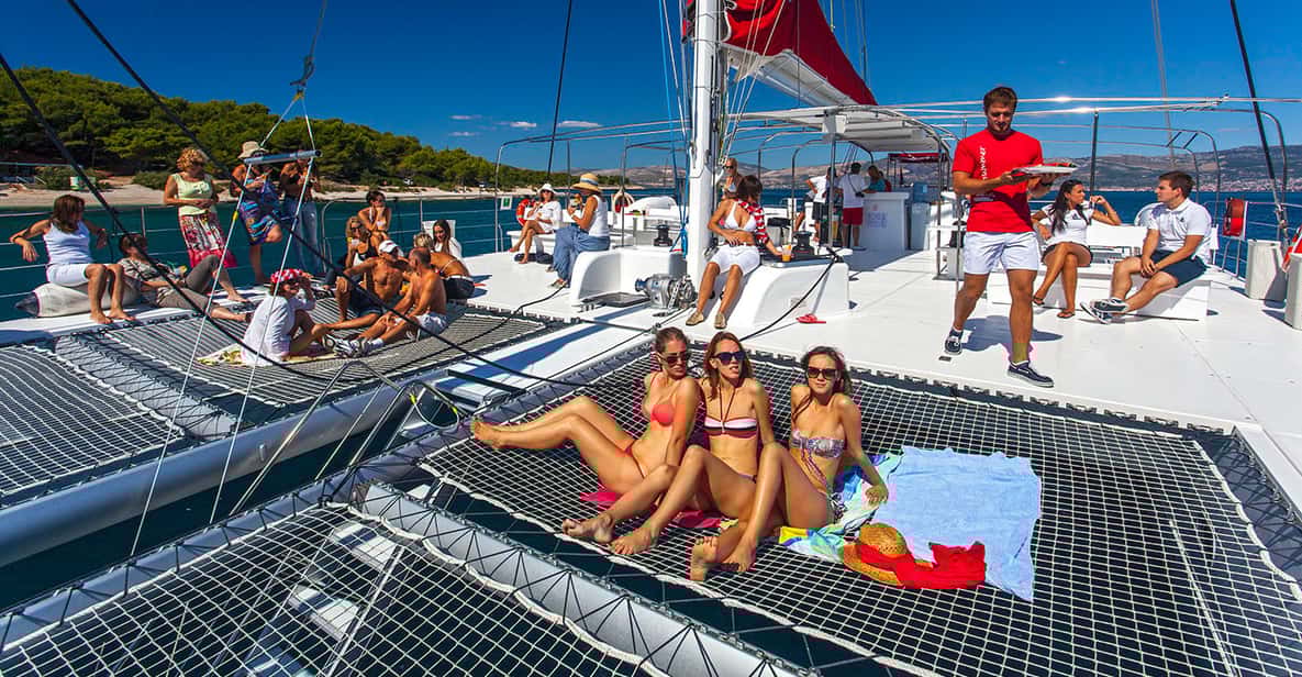 Panama: All-Inclusive Taboga Island Catamaran Cruise