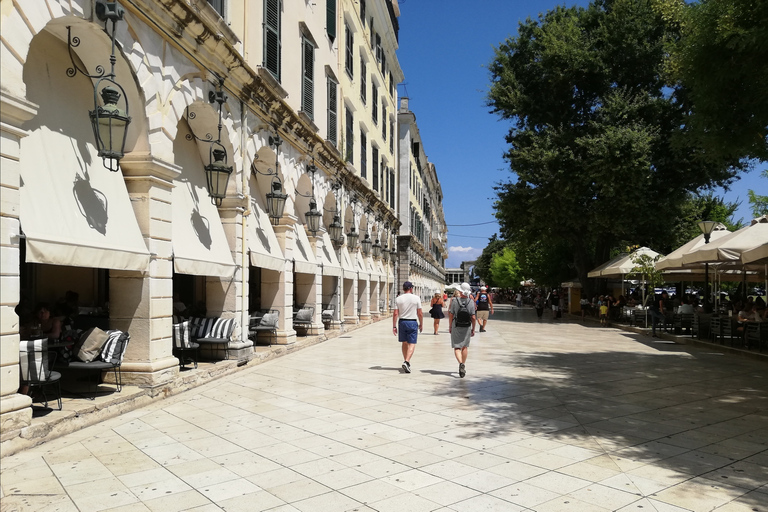 Corfu: Visita aos edifícios históricos e às grandes personalidadesVisita em alemão