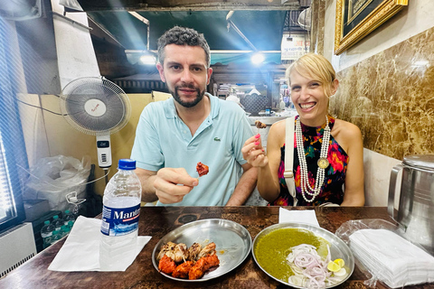 Mumbai: Tour de degustación de comida callejeraTour gastronómico en grupo (sin servicio de recogida y entrega)