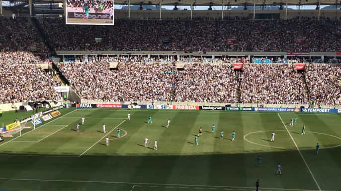 partido de fútbol en río