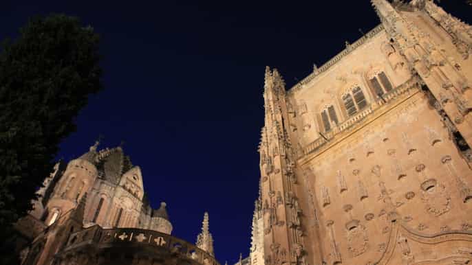 salamanca legends tales and city lights evening tour