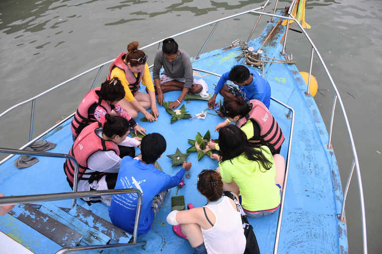 Phuket: Hong by Starlight com Sea Cave Kayak e Loi Krathongexcursão em grupo