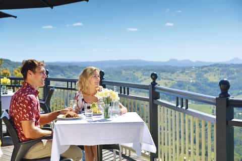 Sunshine Coast: Scenic Food and Wine Tour with Tastings