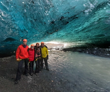 From Jökulsárlón: Crystal Blue Ice Cave Super Jeep Tour