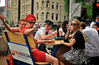 Amsterdam: Bierbike-Tour mit unbegrenztem Bier
