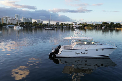 Valencia: Catamaran Boat Rental with Captain and Drinks 3 HOURS MIAMI VLC