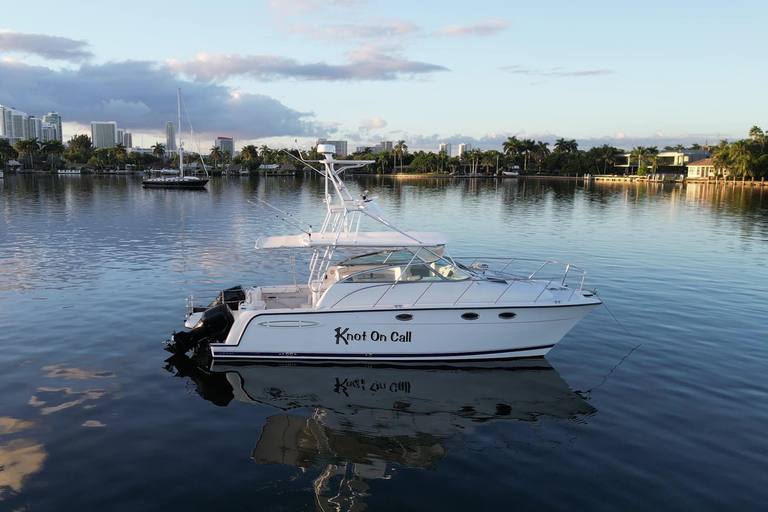 Valencia: Catamaran Boat Rental with Captain and Drinks 3 HOURS MIAMI VLC