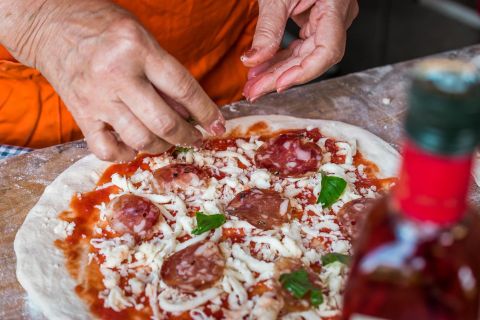 Sorrento: lezione di preparazione della pizza