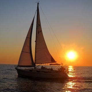 Bari: Półdniowy rejs żeglarski wzdłuż wybrzeża Pugliese